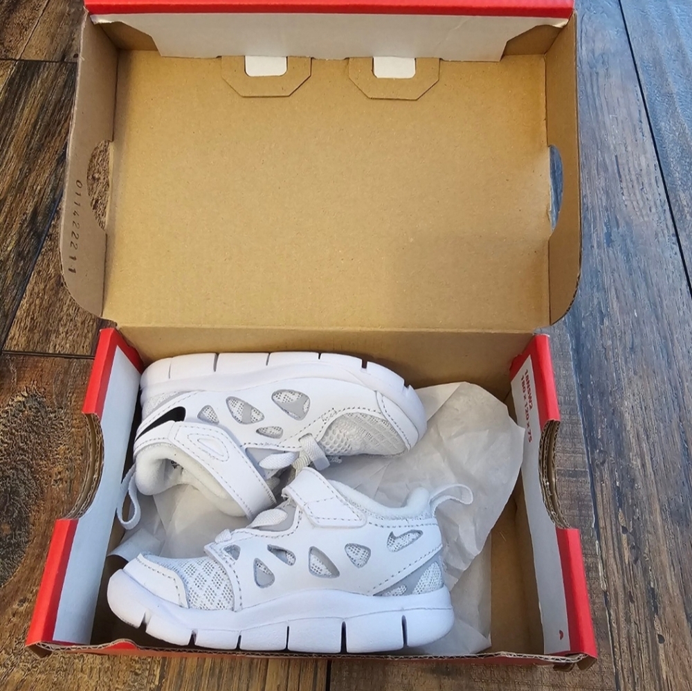 Nike Baby Boy shoes Size 4C